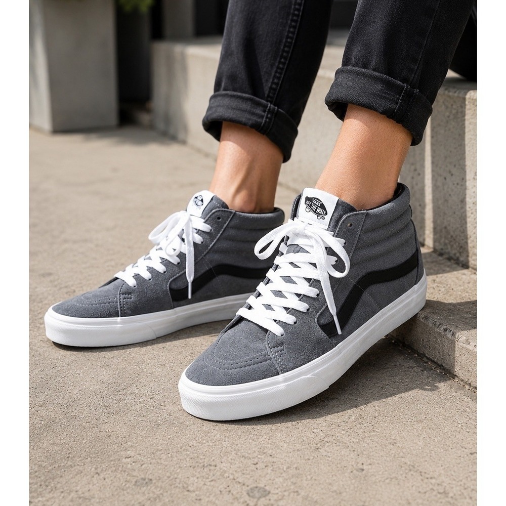 Vans Sk8-Hi Gray Suede Water Repellent High Top Sneakers Men 7 Women 8.5 NWT